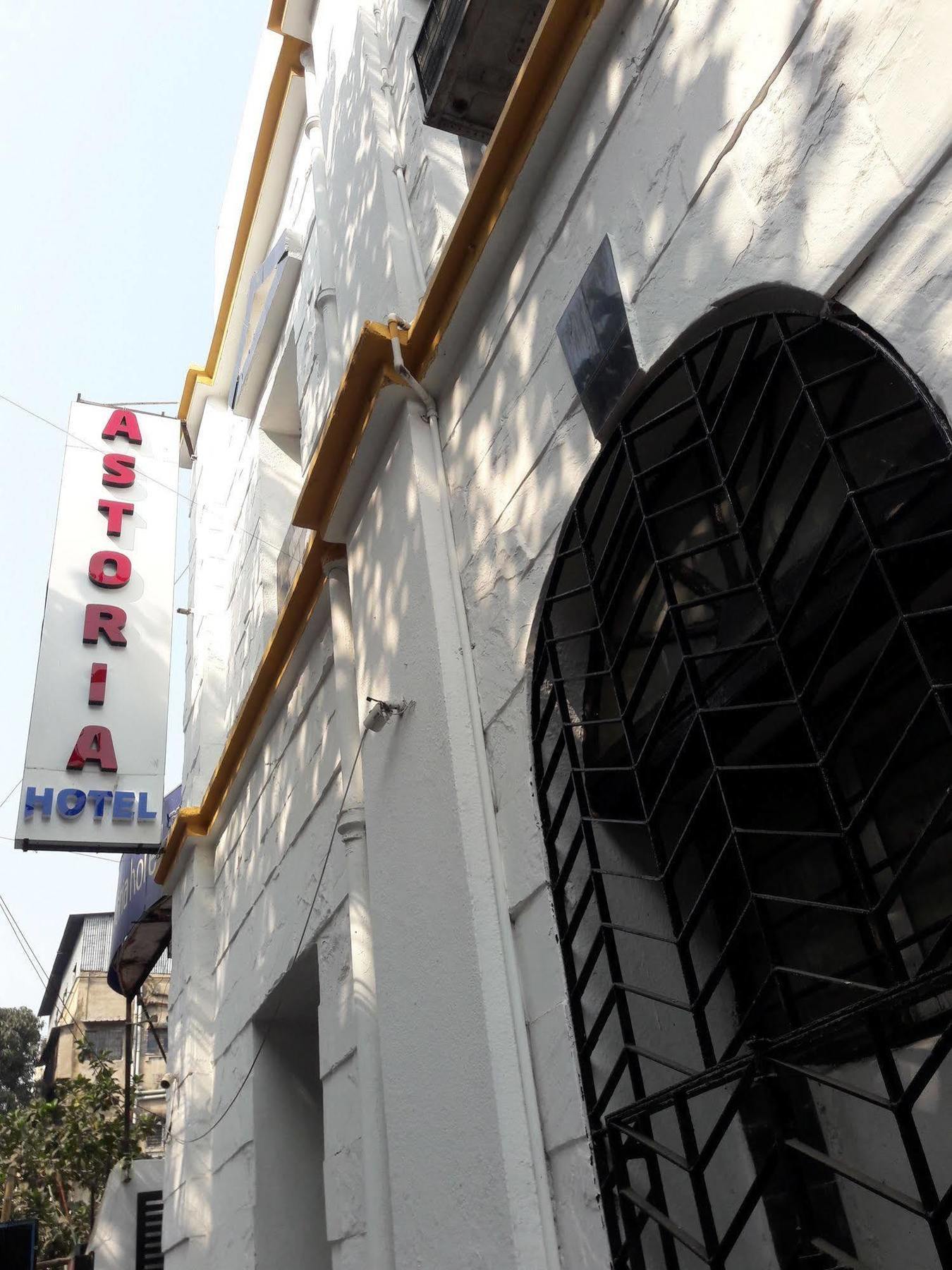 Astoria Hotel Kolkata Exterior photo